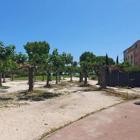 Apartment La Plage 4 **** La Londe-les-Maures